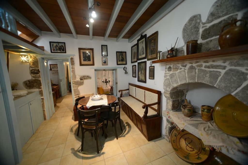 Old Traditional House Mandráki Kültér fotó